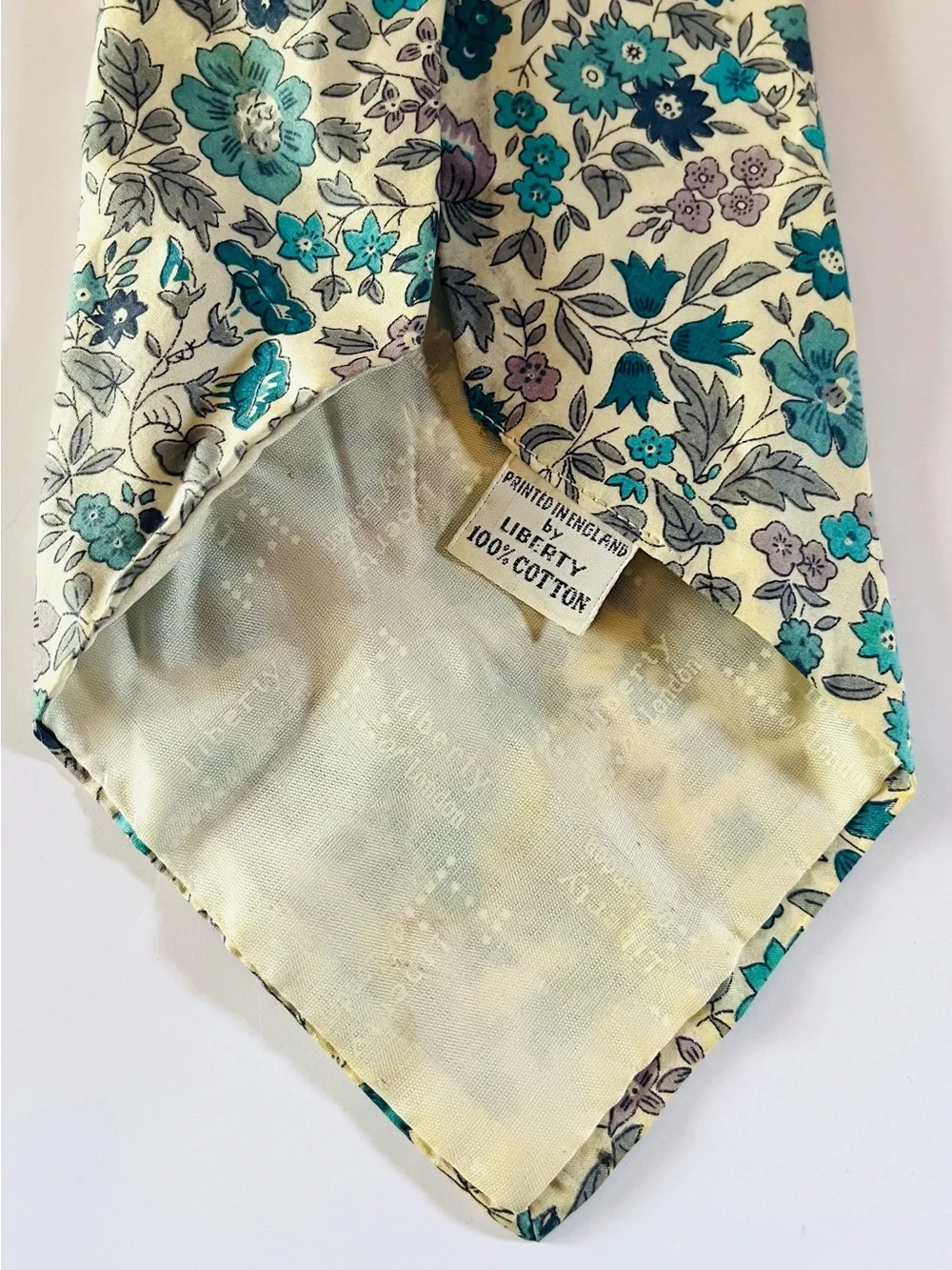 Liberty of London Floral Print Tana Lawn Cotton Neck TIe